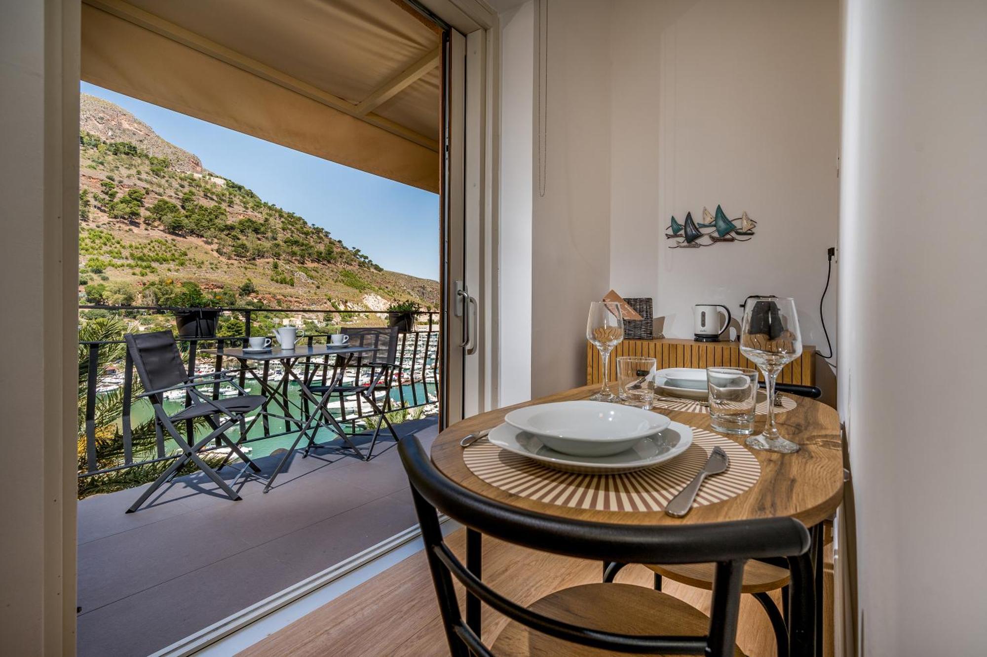 Suite Altamarea "Sea View Studios" Castellammare del Golfo Exterior photo